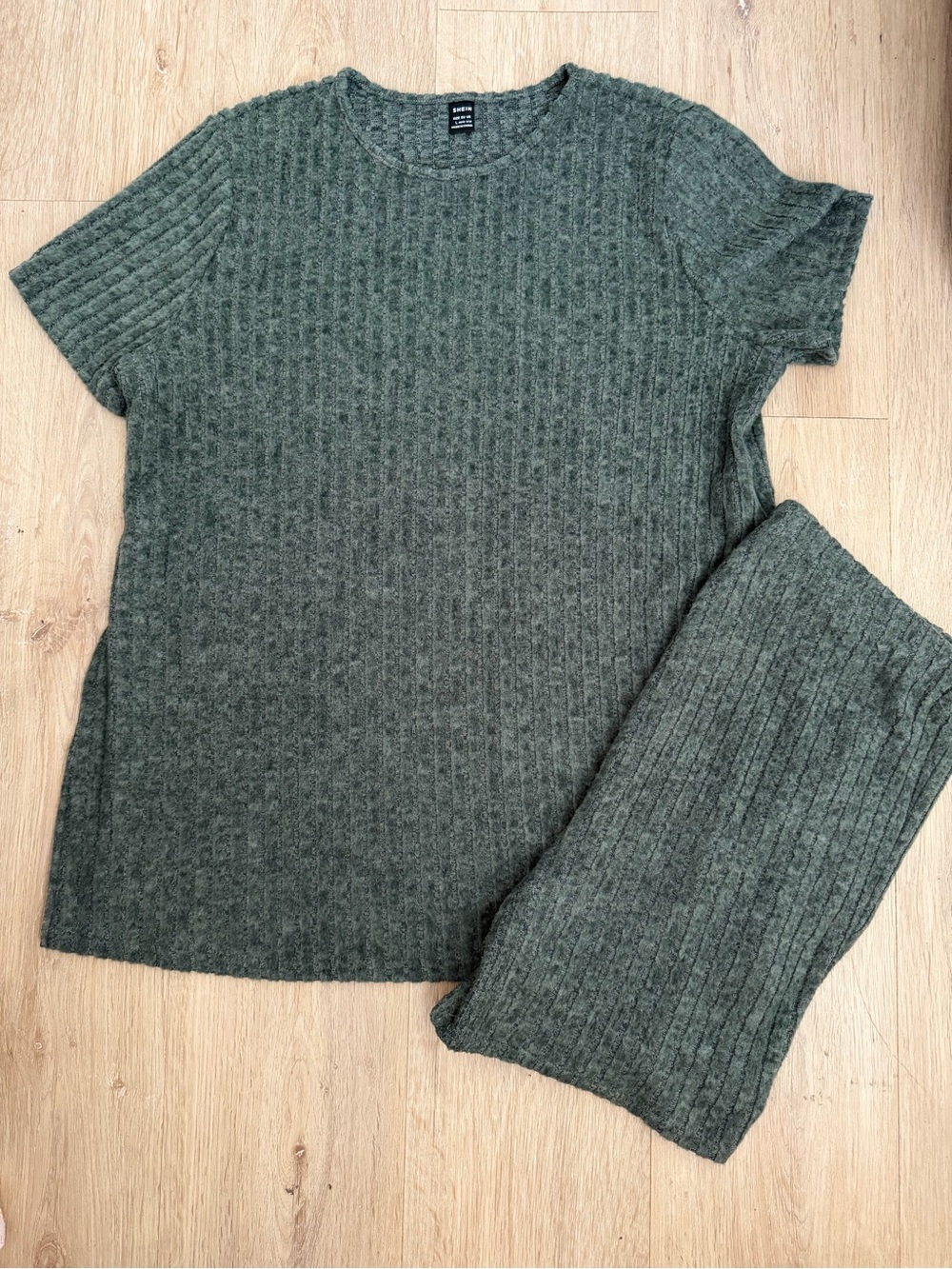 Ribbed Two-Piece Maternity Lounge Set - Green